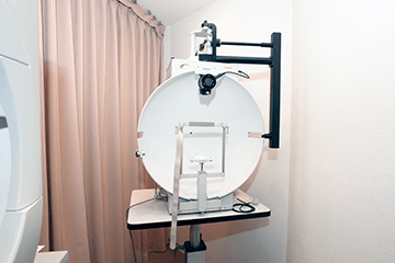 ゴールドマン型　動的視野検査装置